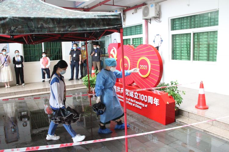 1665491547358126.jpg 2022年秋季开学疫情防控演练005.jpg