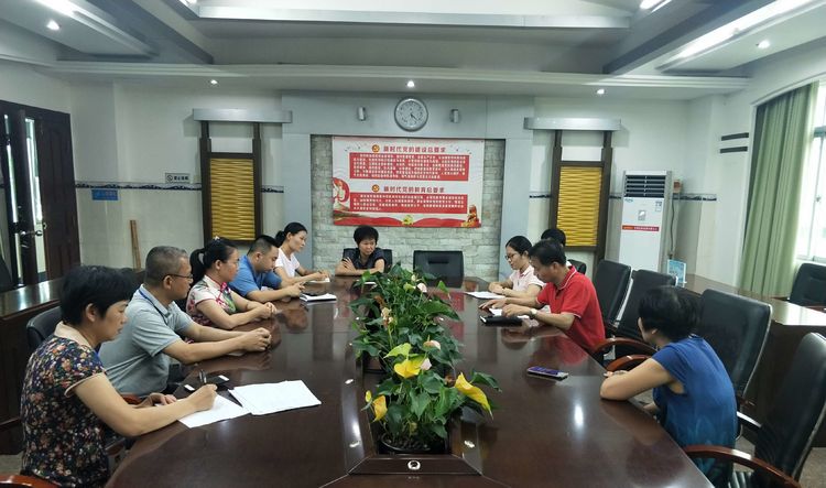 海南省第三卫生学校开展校园文字纠错“啄木鸟”行动005.jpg
